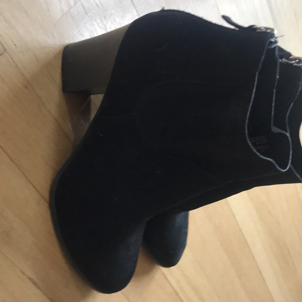 COPY - Black booties size 10